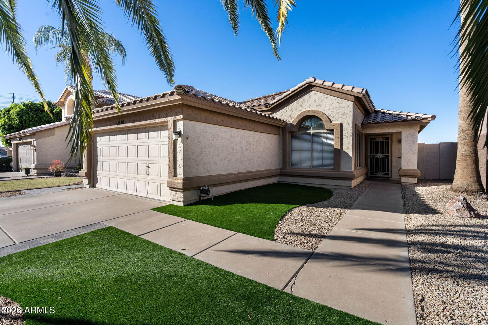 Property Photo: 1638 E Barbarita Avenue AZ 85234