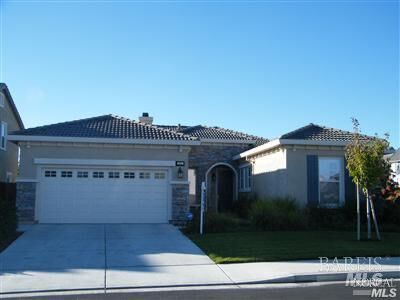 Property Photo:  601 Sparrowhawk Drive  CA 95687 