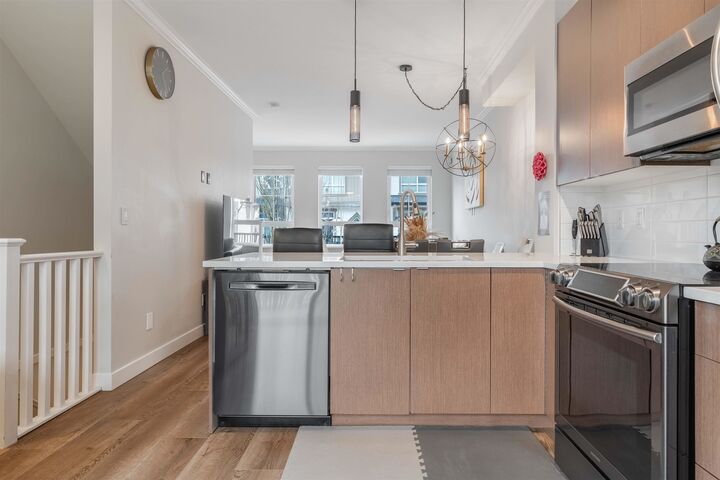 Property Photo: 19505 68A Avenue 118 BC V4N 6K3