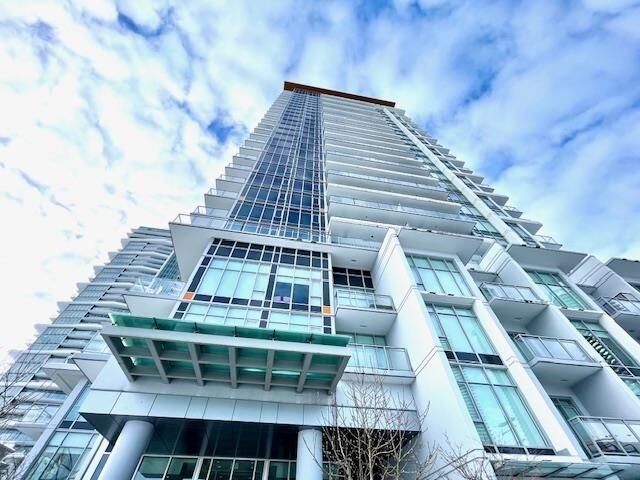 Property Photo: 2351 Beta Avenue 1604 BC V5C 0M2