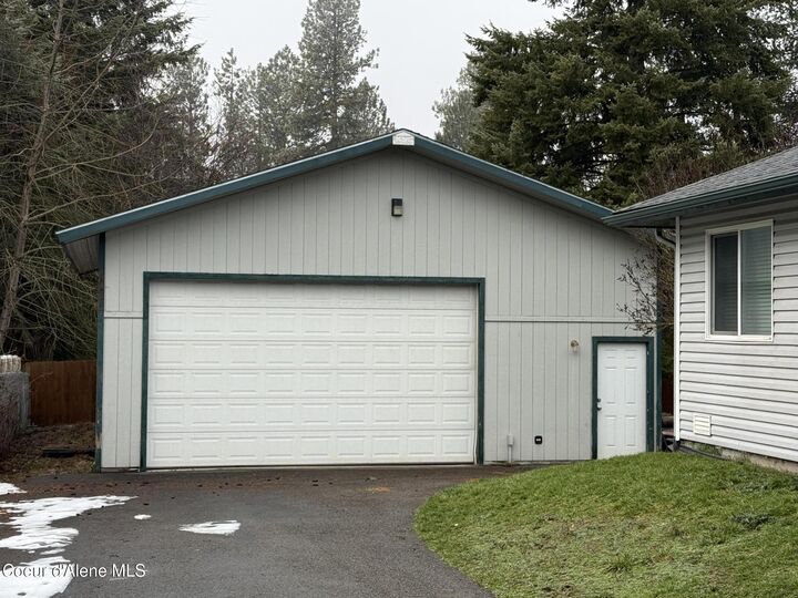 Property Photo:  7959 N Valley St  ID 83815 