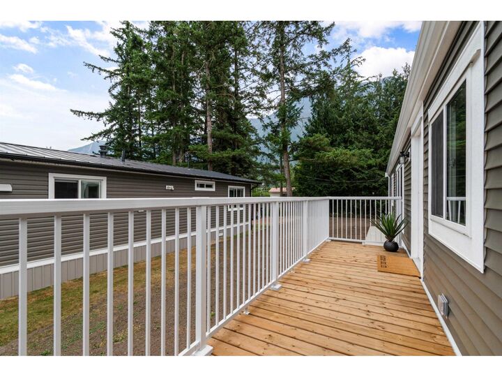 Property Photo:  65367 Kawkawa Lake Road 34  BC V0X 1L1 