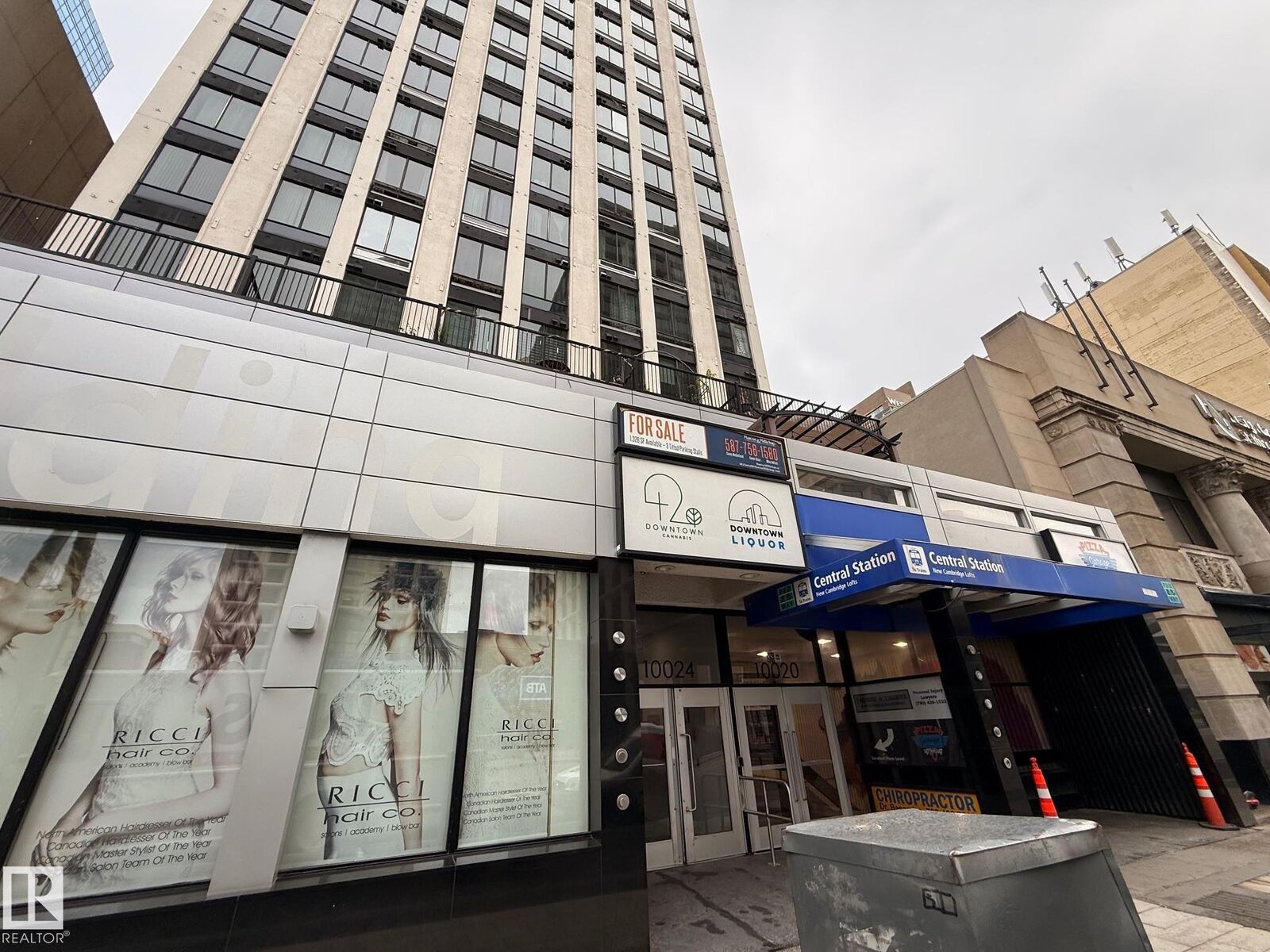 Photo de la propriété:  10024 Jasper Avenue NW 505  AB T5J 1R9 