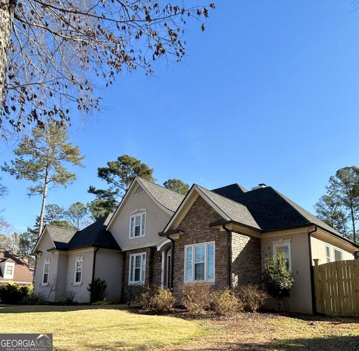 Property Photo:  114 Red Oak Trail  GA 30240 