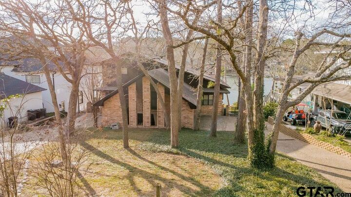 Property Photo:  542 Hideaway Ln E  TX 75771 