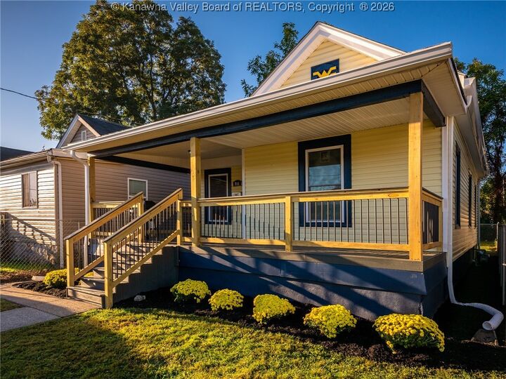 Property Photo: 811 7th Street WV 25302