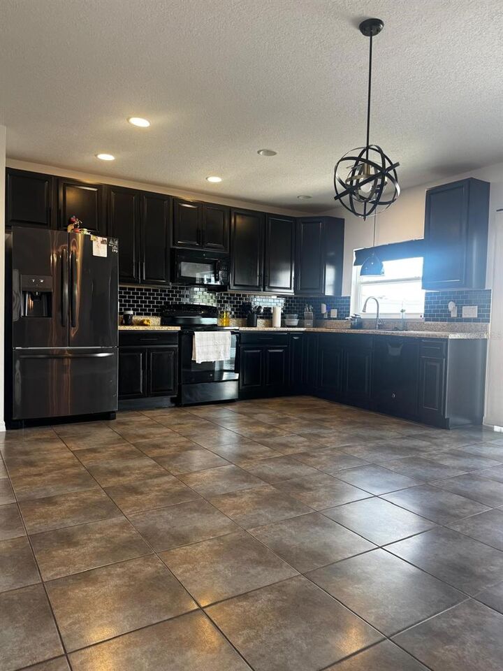 Property Photo: 3837 Spring Creek FL 33838