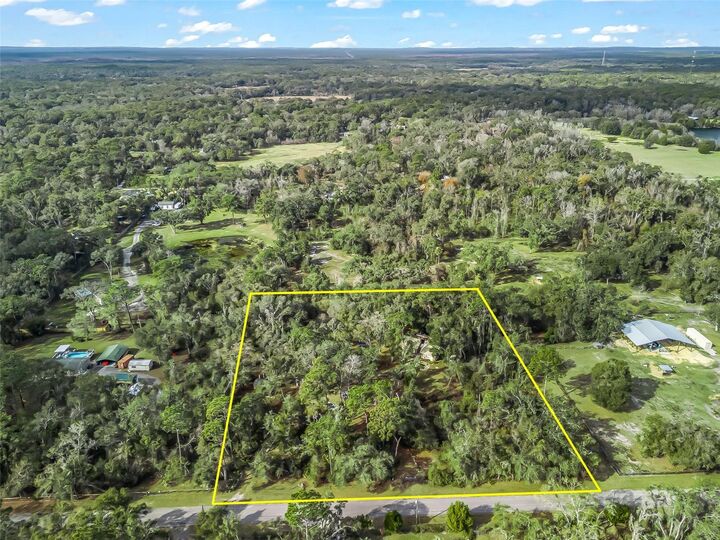 Property Photo: 11398 Cr 682 FL 33597