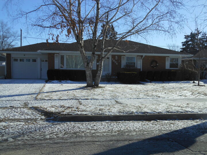 Property Photo:  1004 Westminster Road  IL 60435 