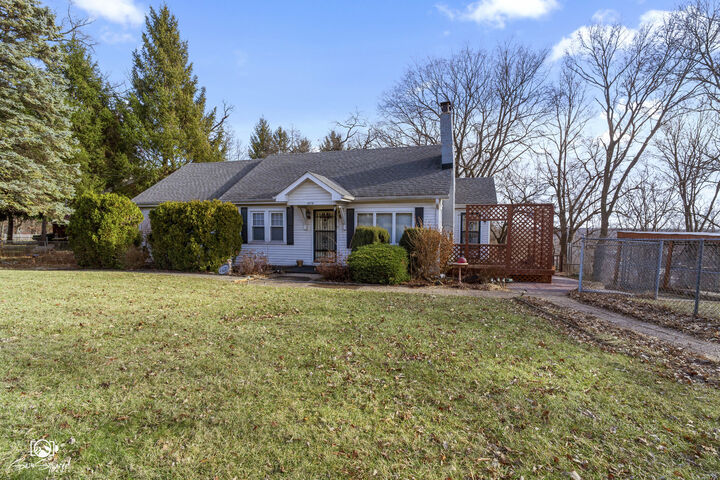 Property Photo:  1200 Belleview Avenue  IL 60436 