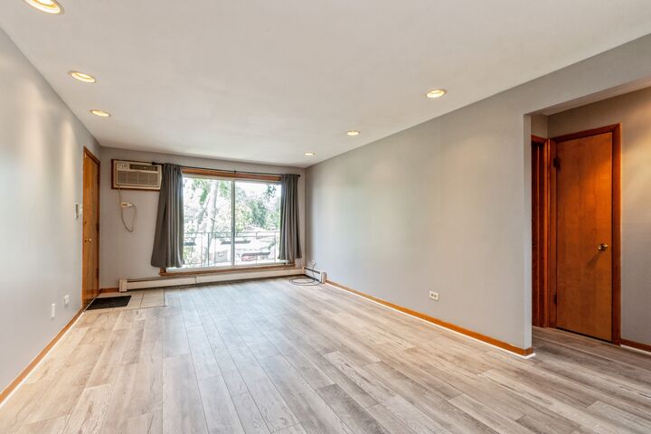 Property Photo:  17421 70th Avenue 6E  IL 60477 