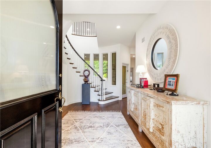 Property Photo:  520 Kings  CA 92663 