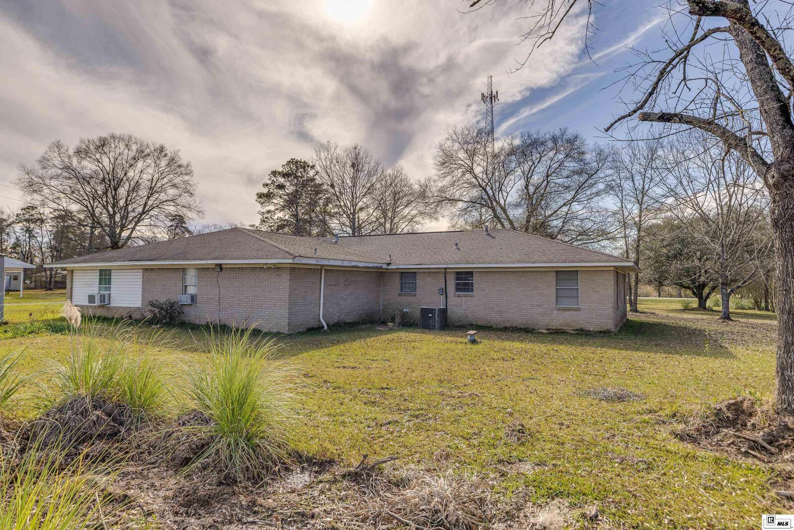 Property Photo:  2977 Winnsboro Road  LA 71202 