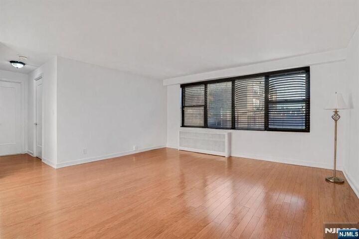 Property Photo:  500 Central Avenue 207  NJ 07087 