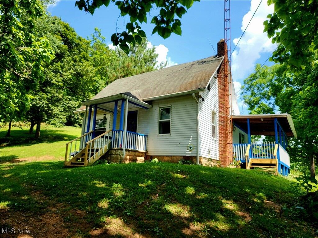 Property Photo:  40601 E Shade Road  OH 45772 
