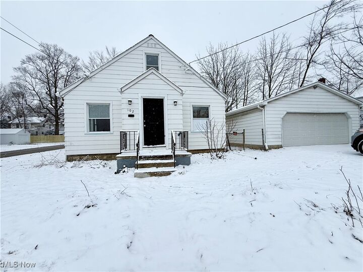 Property Photo:  102 Rhoda Avenue  OH 44509 