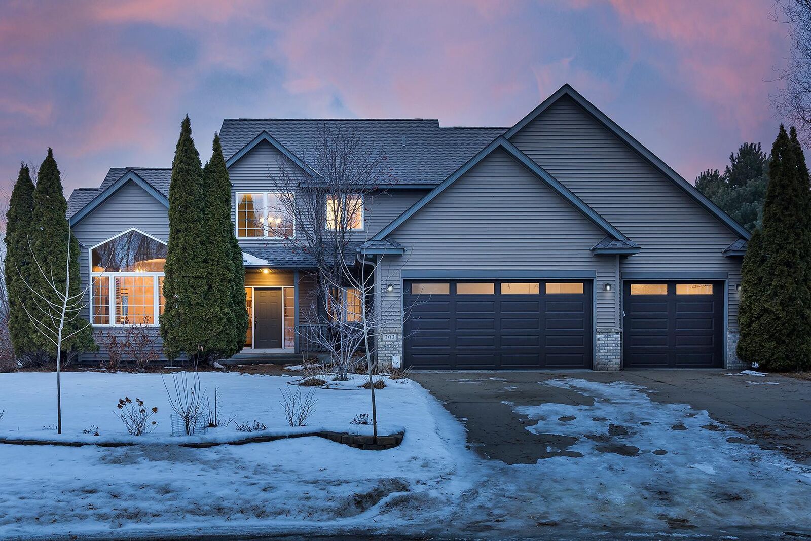 Property Photo:  303 Bluff Road  MN 55315 