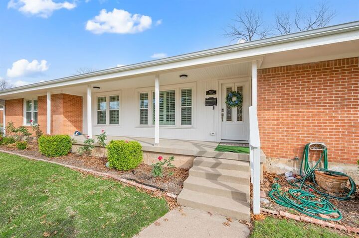 Photo de la propriété:  2900 Spruce Park Drive  TX 76118 