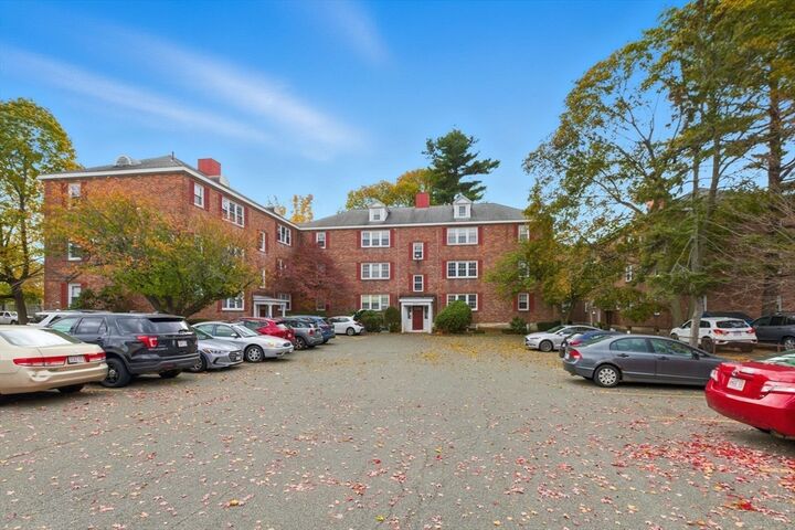 Property Photo:  112 Maple St 6  MA 02148 