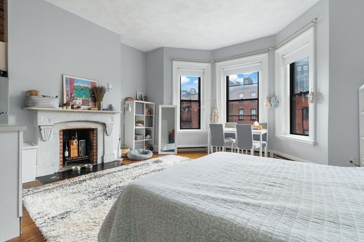 Property Photo:  389 Beacon Street 8  MA 02116 