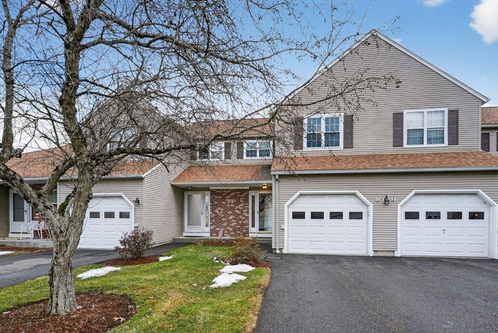 Property Photo:  6 Chapman Pl 6  MA 01453 