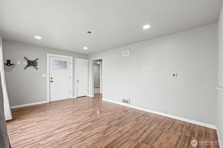 Property Photo:  112  E Street NE  WA 98823 