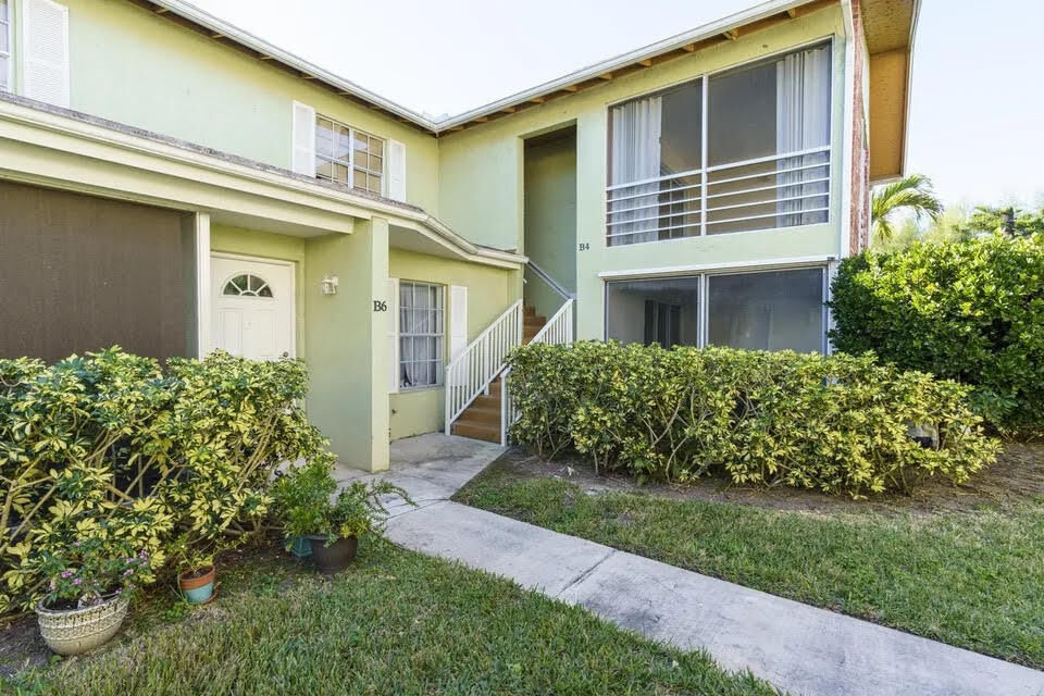 Property Photo: 12036 Alternate A1a B4 FL 33410