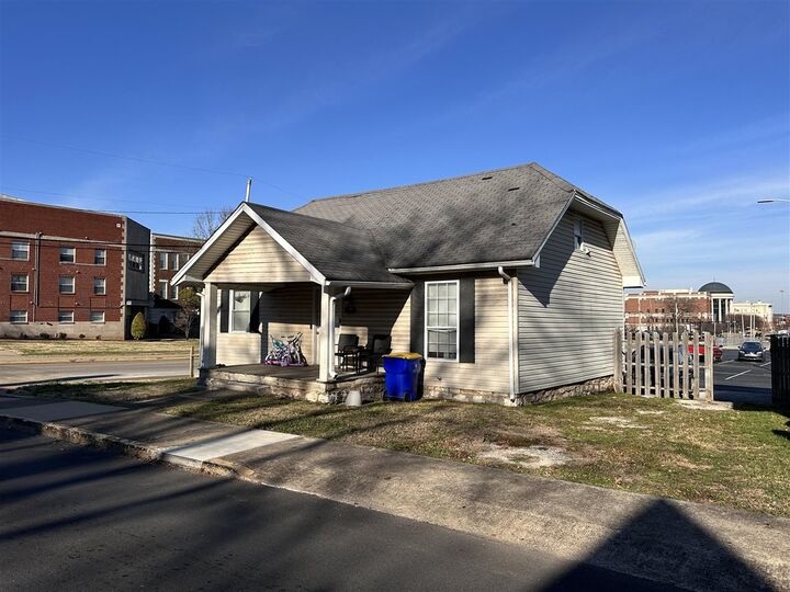 Property Photo:  304 E 12th Avenue  KY 42101 