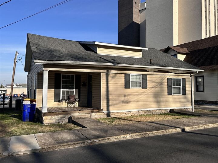 Property Photo:  310 E 12th Avenue  KY 42101 