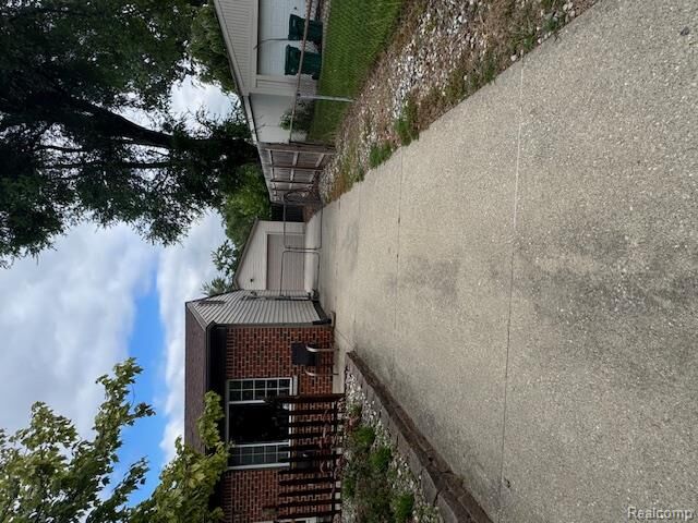 Property Photo:  28426 Halecreek Street  MI 48174 