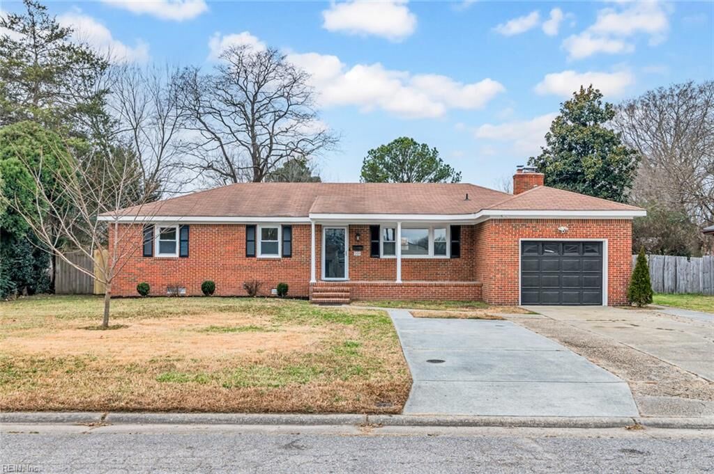 Property Photo:  201 Upperville Rd  VA 23462 