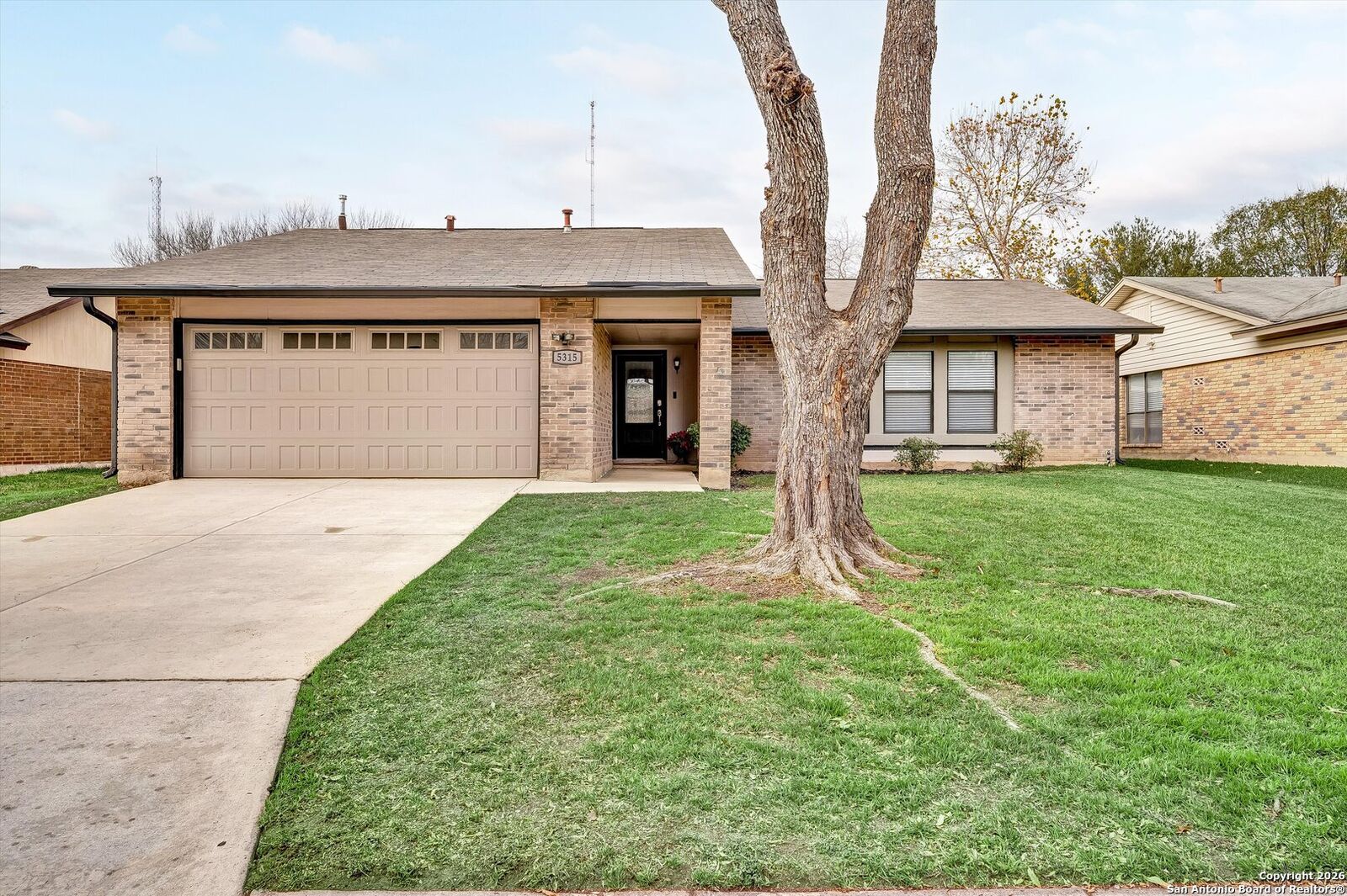 Property Photo:  5315 Walnut Vista  TX 78247 