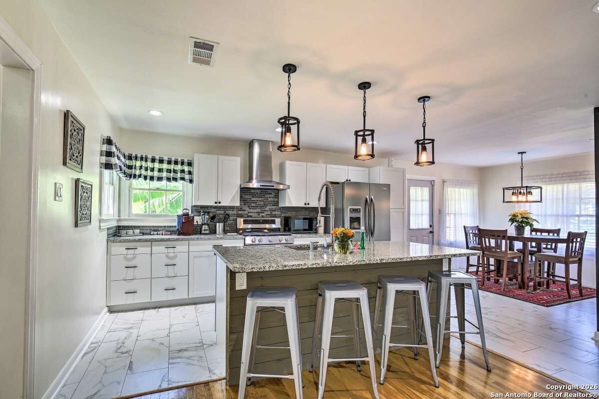 Property Photo:  1519 Santa Anna  TX 78201 