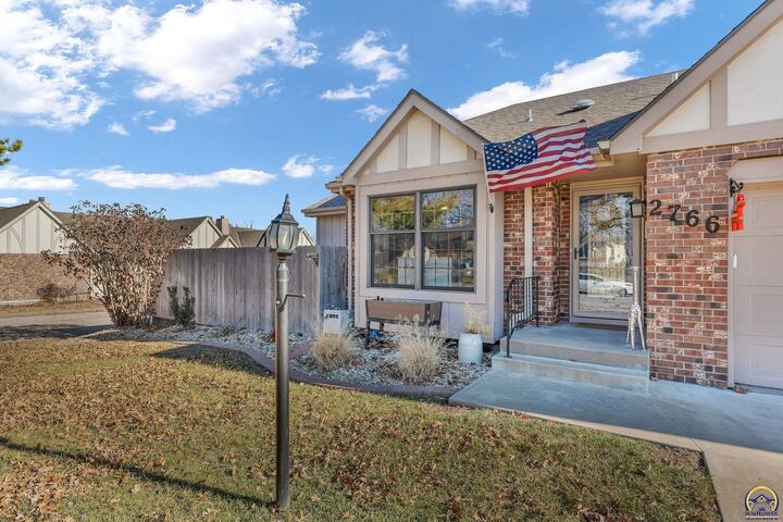 Property Photo:  2766 SW Arrowhead Rd  KS 66614 