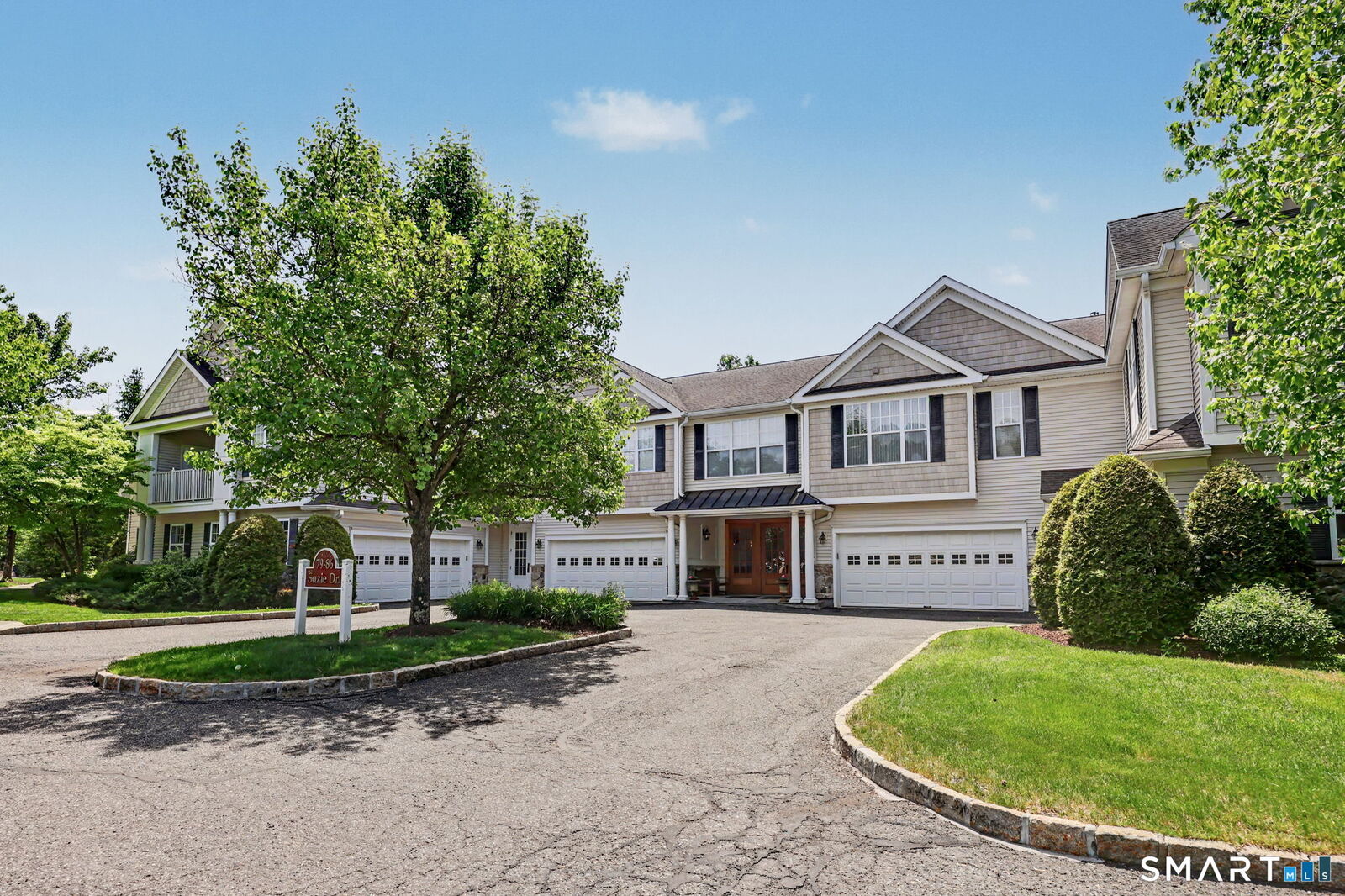 Property Photo:  79 Suzie Drive 79  CT 06470 
