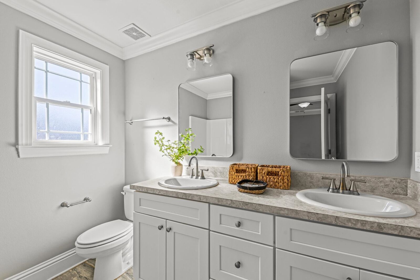 Property Photo: 112 John Mills Circle FL 32358