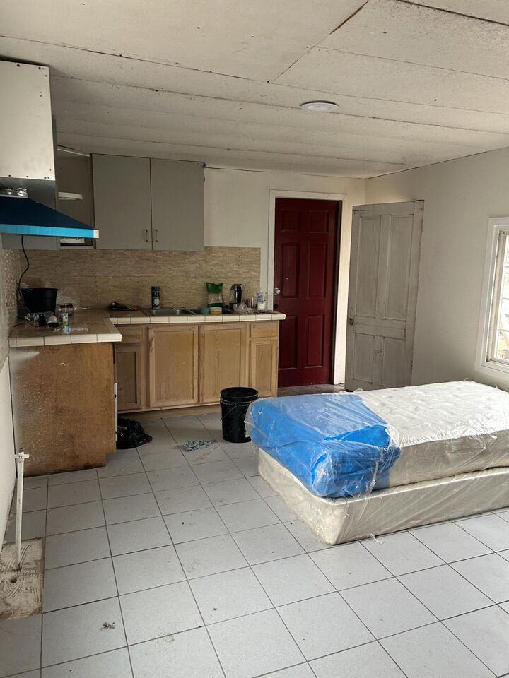 Property Photo:  17496 W Whitesbridge Ave # 8  CA 93630 