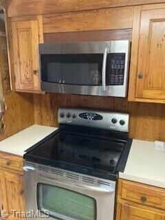 Property Photo:  226 White Plains Road  NC 28669 