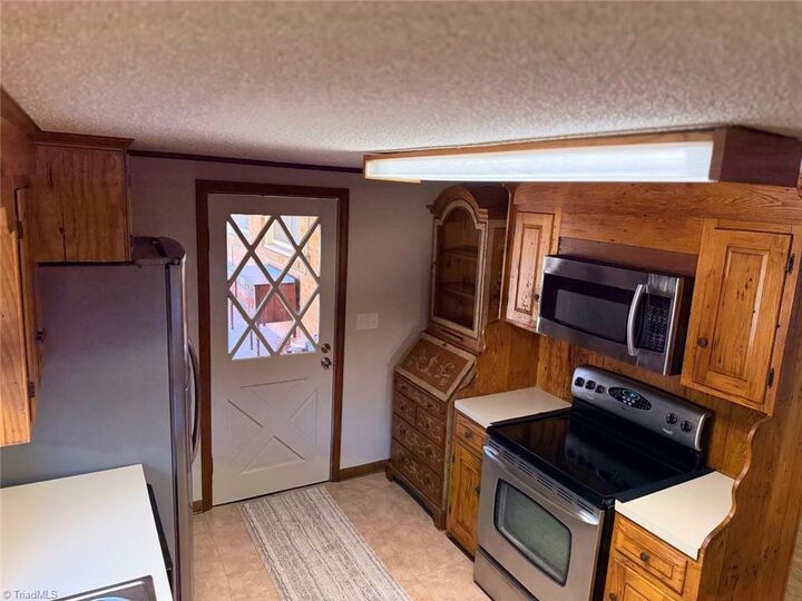 Property Photo:  226 White Plains Road  NC 28669 