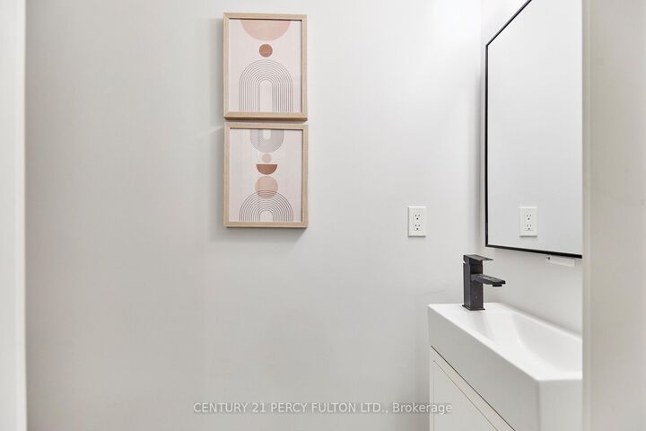 Photo de la propriété:  1555 Kingston Road 114  ON L1V 0E9 