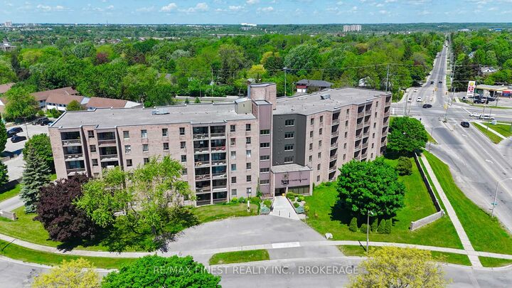 Property Photo: 17 Eldon Hall Place 602 ON K7M 7H5