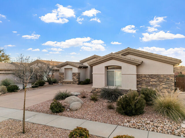 Property Photo:  3462 E Stoneview Cir  UT 84780 