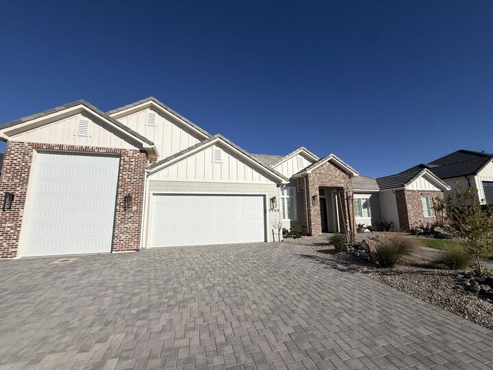 Property Photo:  5268 W 2040 S  UT 84737 