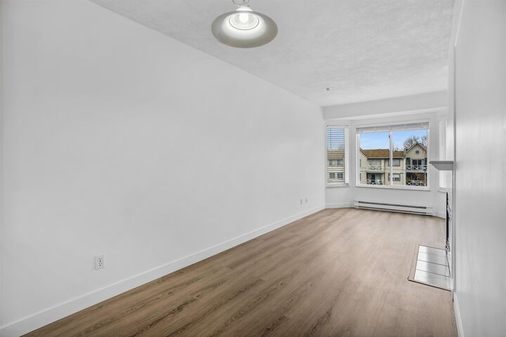 Property Photo: 12110 80th Avenue 404 BC V3W 0V2