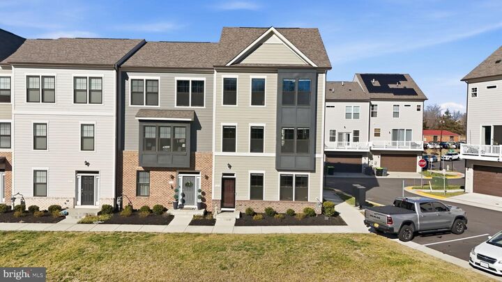 Property Photo:  121 Kinross Lane  VA 22401 