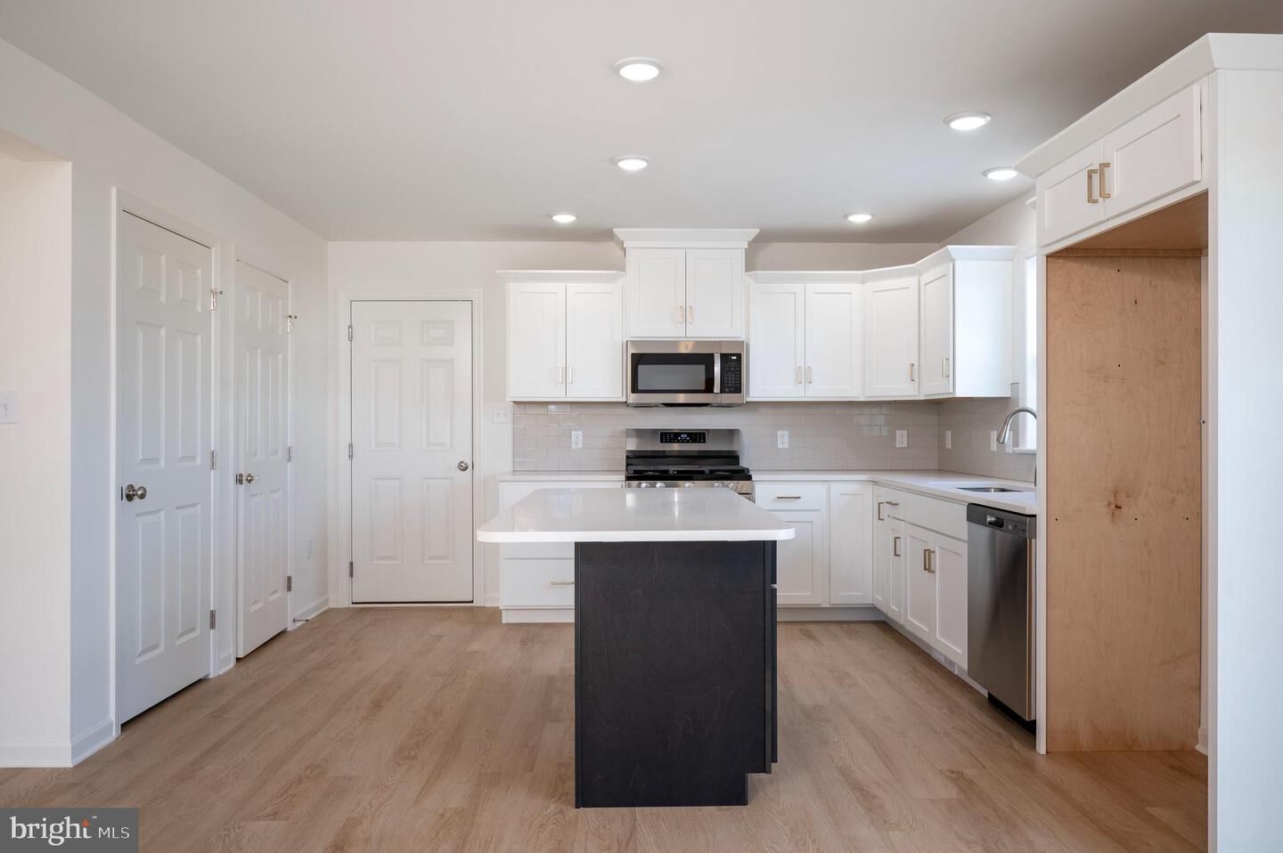 Property Photo: 322 Reserve Lane PA 17050