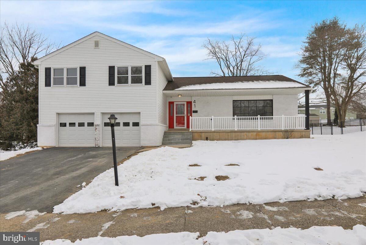 Property Photo: 41 Dorchester Drive PA 19610