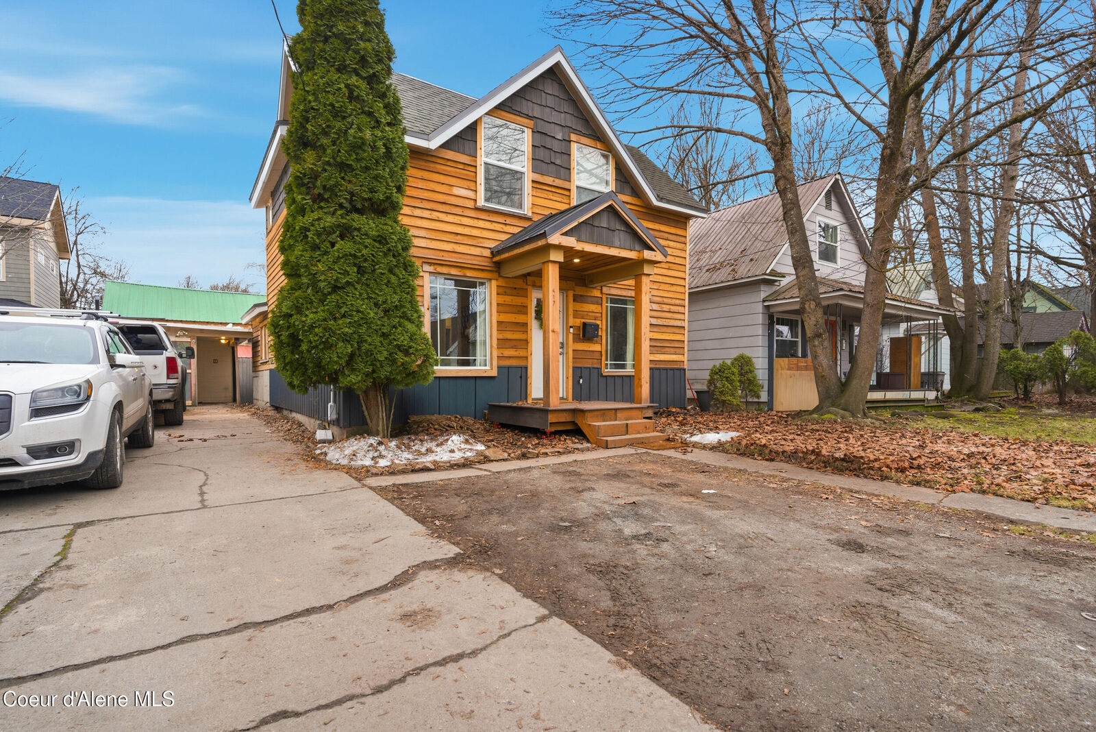 Property Photo:  417 Pine St  ID 83864 