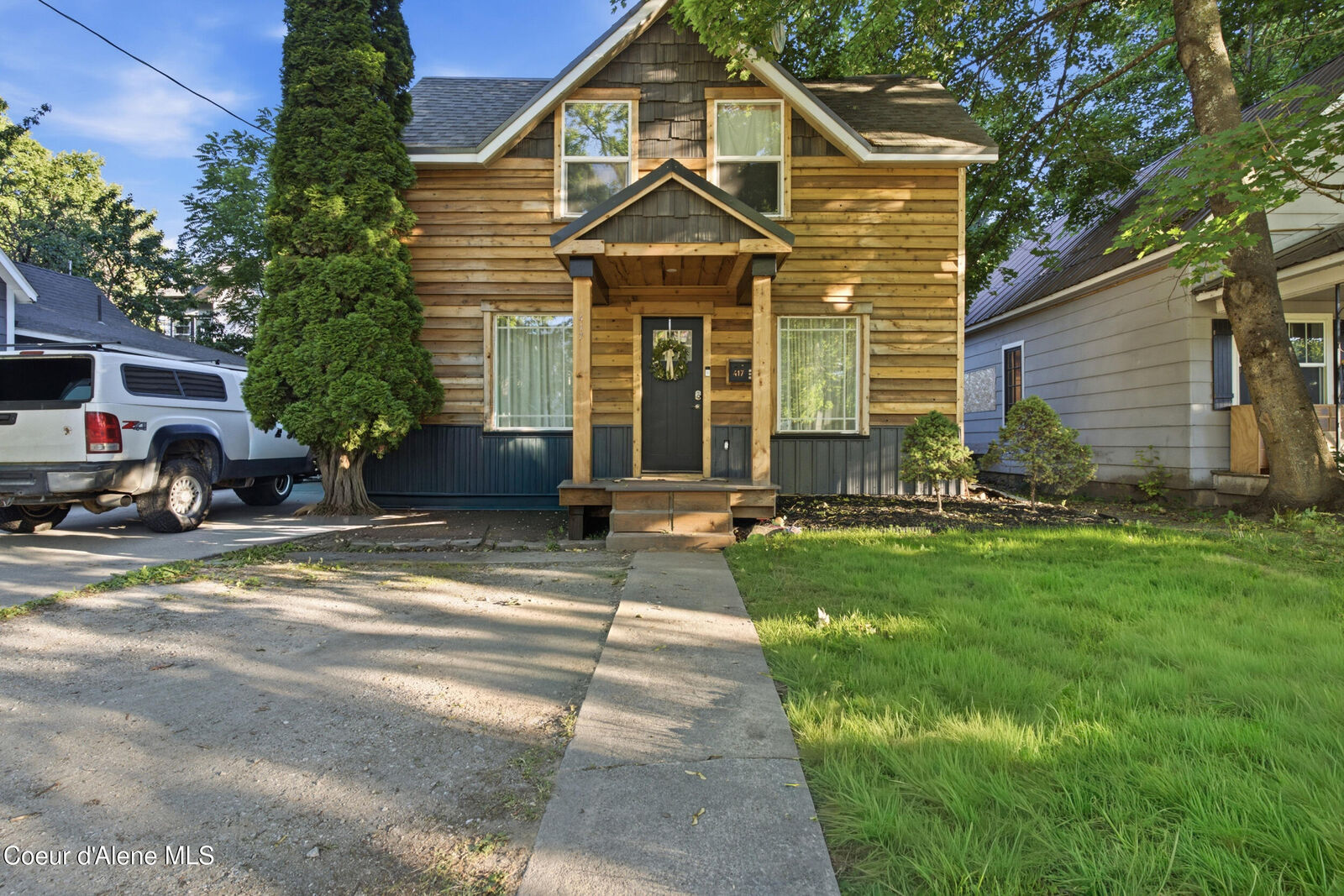 Property Photo:  417 Pine St  ID 83864 