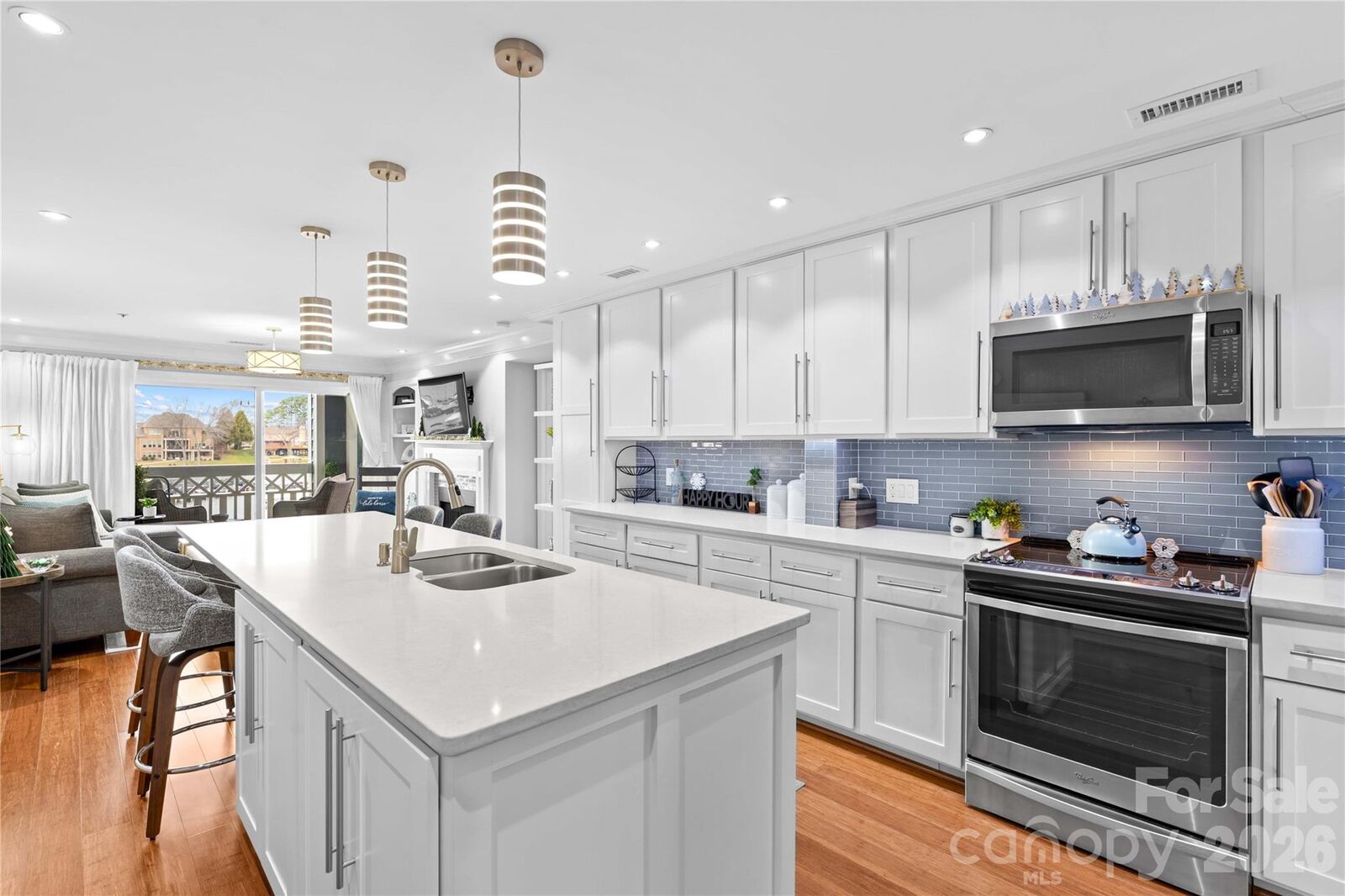 Property Photo: 18789 Vineyard Point Lane NC 28031